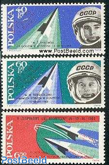 Cosmonauts visit 3v